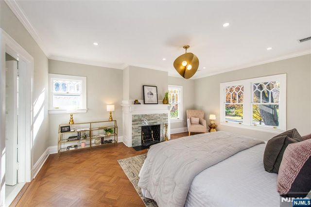 143 S Mountain Avenue, Montclair, NJ 07042