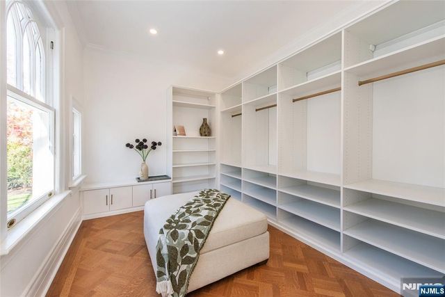 143 S Mountain Avenue, Montclair, NJ 07042