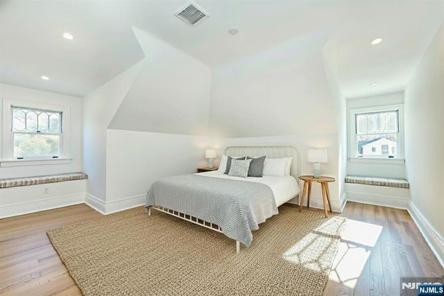 143 S Mountain Avenue, Montclair, NJ 07042