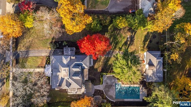 143 S Mountain Avenue, Montclair, NJ 07042