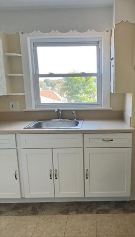 63 Montclair Ave 3, Quincy, MA 02171