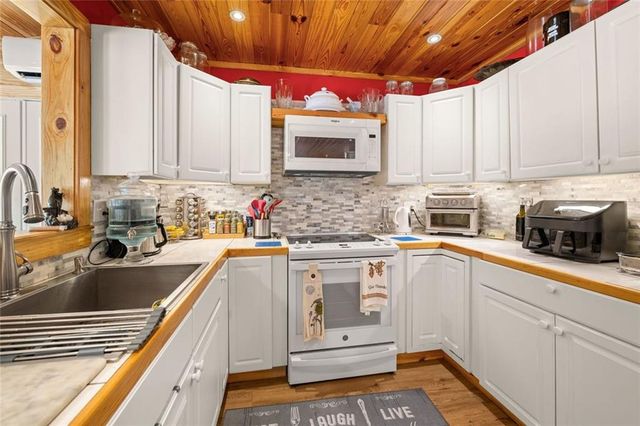 530 Quail Trail, Clarkesville, GA 30523