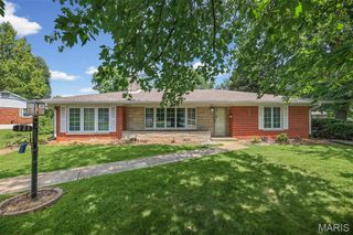 101 Clearview Drive, Belleville, IL 62223