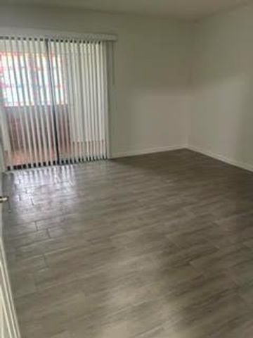 475 Glenwood Drive, West Palm Beach, FL 33415