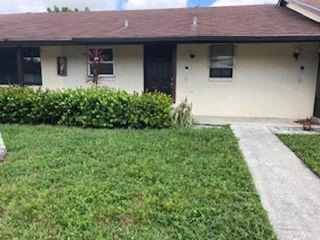 475 Glenwood Drive, West Palm Beach, FL 33415