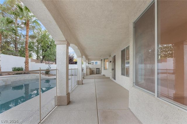4065 Abernethy Forest Place, Las Vegas, NV 89141