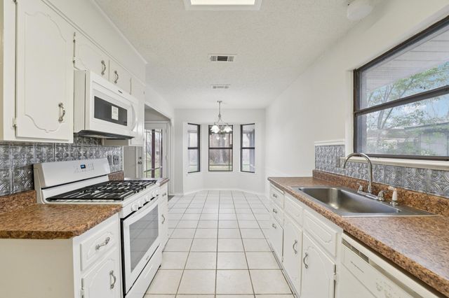 3213 Forest Hill DR, Killeen, TX 76542