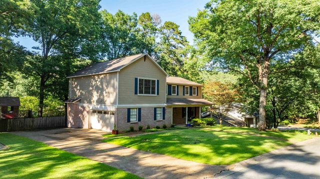 8 Bugle Court, Little Rock, AR 72227