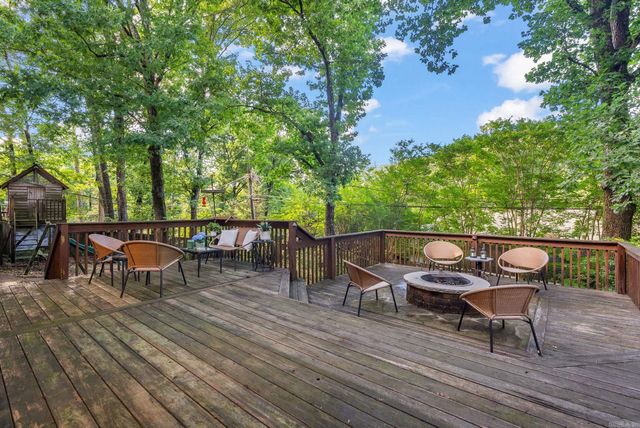 8 Bugle Court, Little Rock, AR 72227