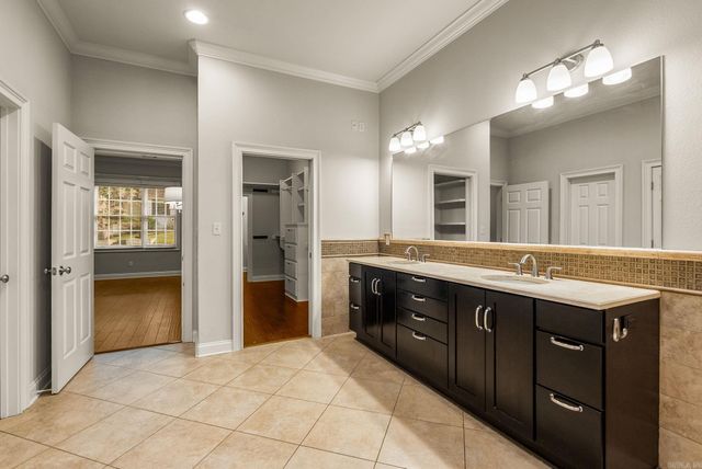 8 Bugle Court, Little Rock, AR 72227