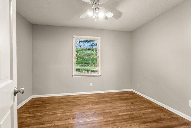 8 Bugle Court, Little Rock, AR 72227