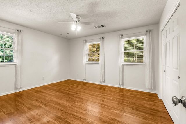 8 Bugle Court, Little Rock, AR 72227