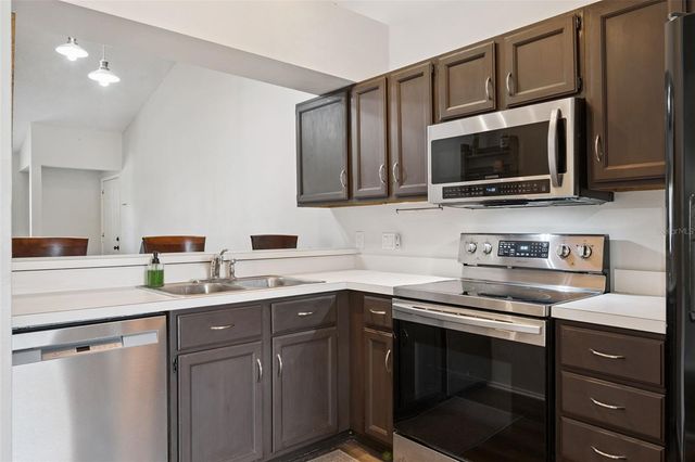 112 RESERVE CIRCLE 212, Oviedo, FL 32765