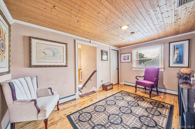 16 Bragg Drive, Lake Grove, NY 11755