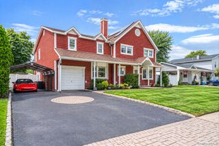 16 Bragg Drive, Lake Grove, NY 11755