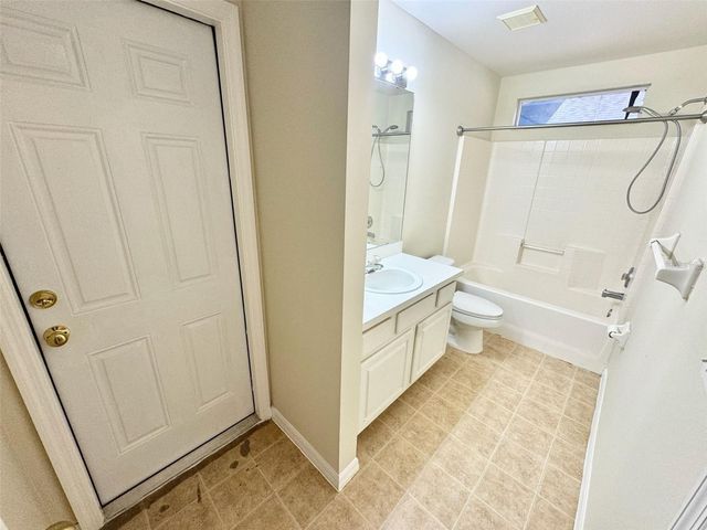 1317 CASTERTON CIRCLE, Davenport, FL 33897