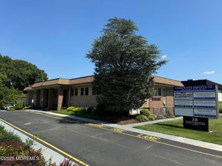 28 Throckmorton Lane, 102, Old Bridge, NJ 08857