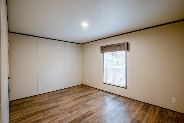 271 St Thomas Drive, Point Blank, TX 77364