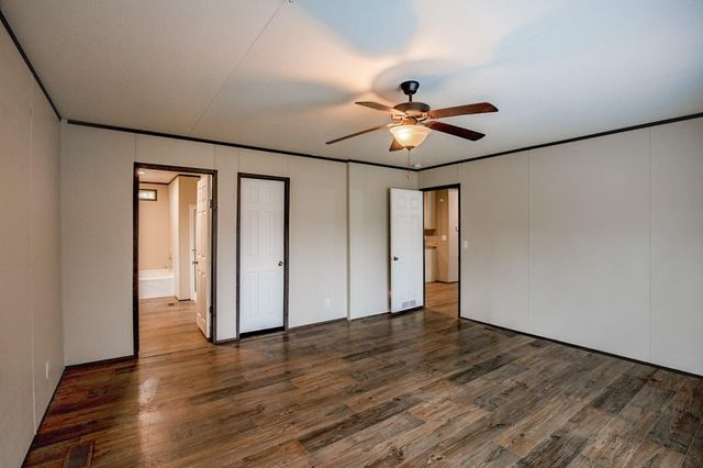 271 St Thomas Drive, Point Blank, TX 77364