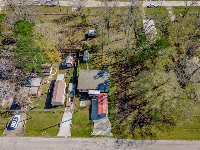 271 St Thomas Drive, Point Blank, TX 77364
