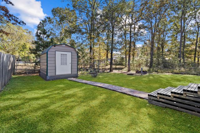 271 St Thomas Drive, Point Blank, TX 77364
