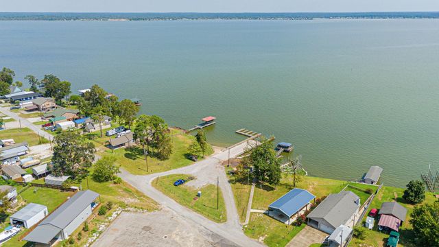 271 St Thomas Drive, Point Blank, TX 77364
