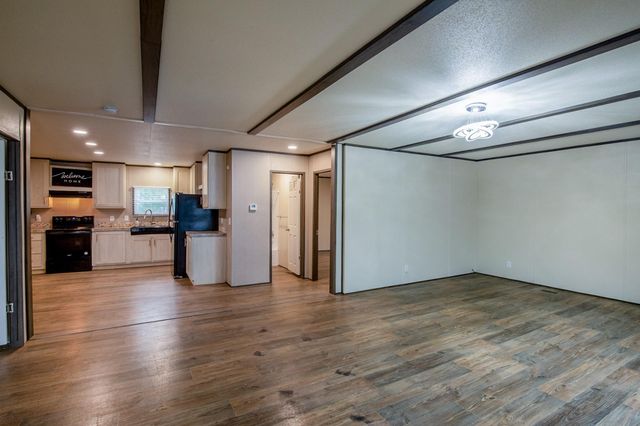271 St Thomas Drive, Point Blank, TX 77364