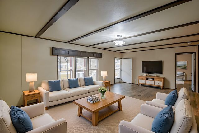 271 St Thomas Drive, Point Blank, TX 77364