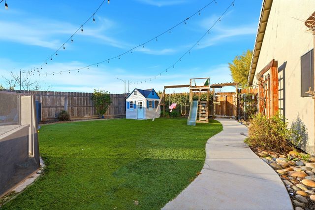 1483 Atlantic Avenue, Lemoore, CA 93245