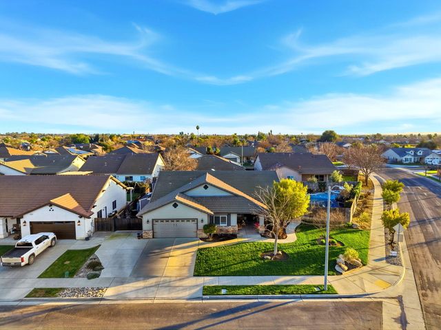 1483 Atlantic Avenue, Lemoore, CA 93245