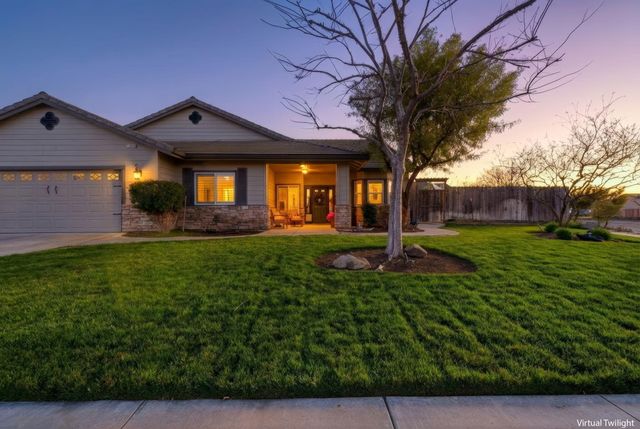 1483 Atlantic Avenue, Lemoore, CA 93245