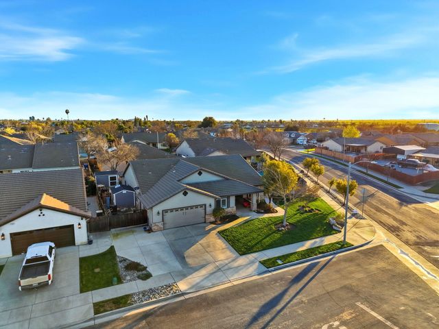 1483 Atlantic Avenue, Lemoore, CA 93245