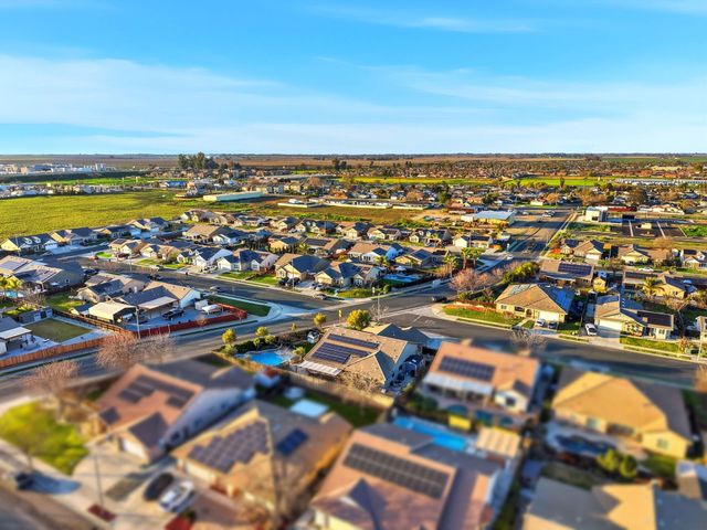 1483 Atlantic Avenue, Lemoore, CA 93245