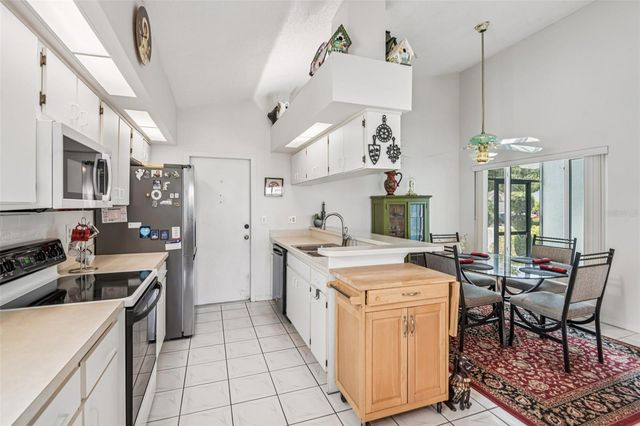 214 LINGER LANE, Sun City Center, FL 33573