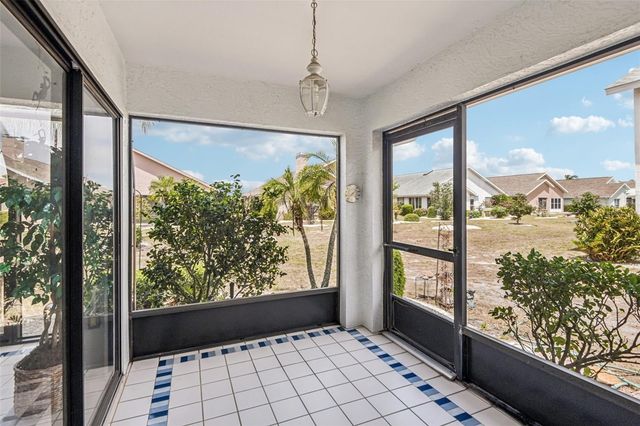 214 LINGER LANE, Sun City Center, FL 33573