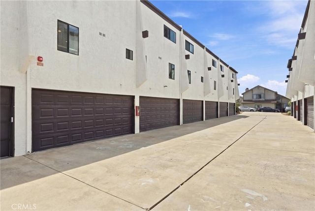 2609 Nelson Avenue F, Redondo Beach, CA 90278