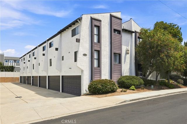 2609 Nelson Avenue F, Redondo Beach, CA 90278
