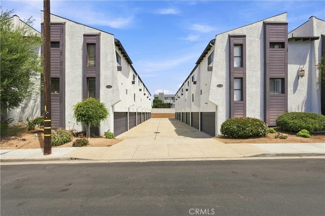 2609 Nelson Avenue F, Redondo Beach, CA 90278