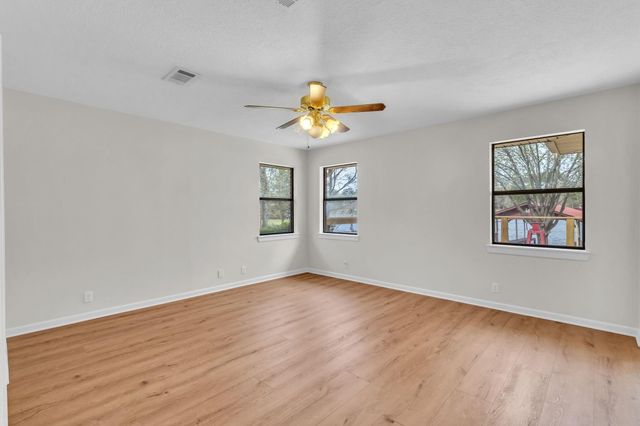 743 Sherwood Forest Drive, Ivanhoe, TX 75979