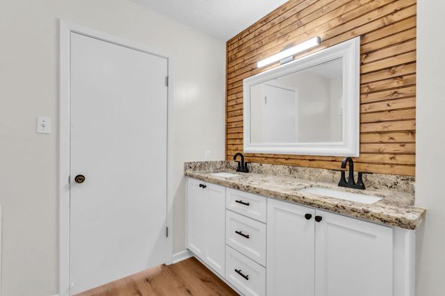 743 Sherwood Forest Drive, Ivanhoe, TX 75979