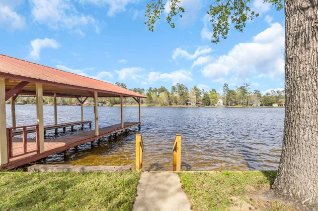 743 Sherwood Forest Drive, Ivanhoe, TX 75979