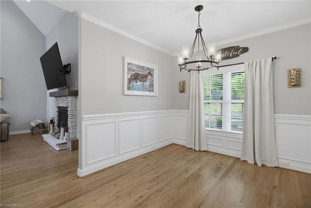 179 Pipers Ridge West, Winston-salem, NC 27127