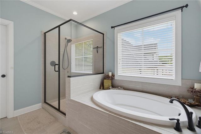 179 Pipers Ridge West, Winston-salem, NC 27127