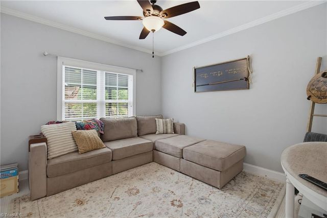 179 Pipers Ridge West, Winston-salem, NC 27127