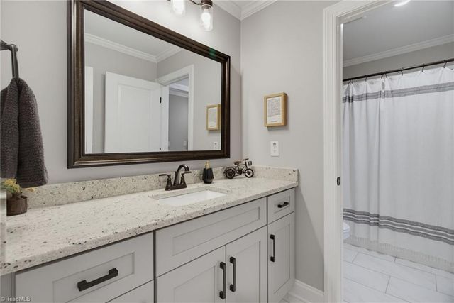 179 Pipers Ridge West, Winston-salem, NC 27127