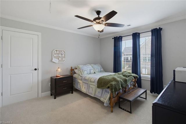 179 Pipers Ridge West, Winston-salem, NC 27127