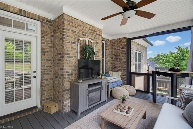 179 Pipers Ridge West, Winston-salem, NC 27127
