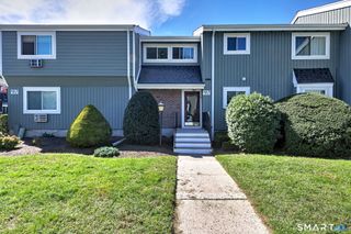 31 Ameridge Drive 31, Bridgeport, CT 06606