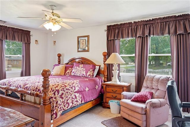 229 Newtown RD S, Norfolk, VA 23502