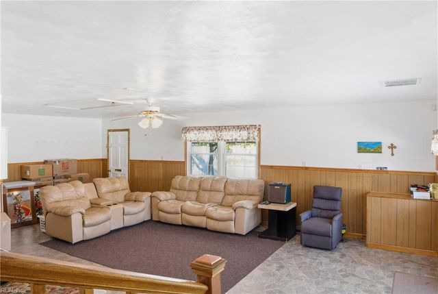 229 Newtown RD S, Norfolk, VA 23502